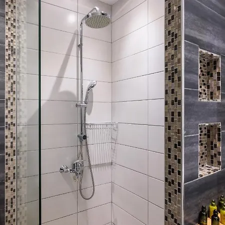 Penthouse No7 - #tif Helexpo * Салоники